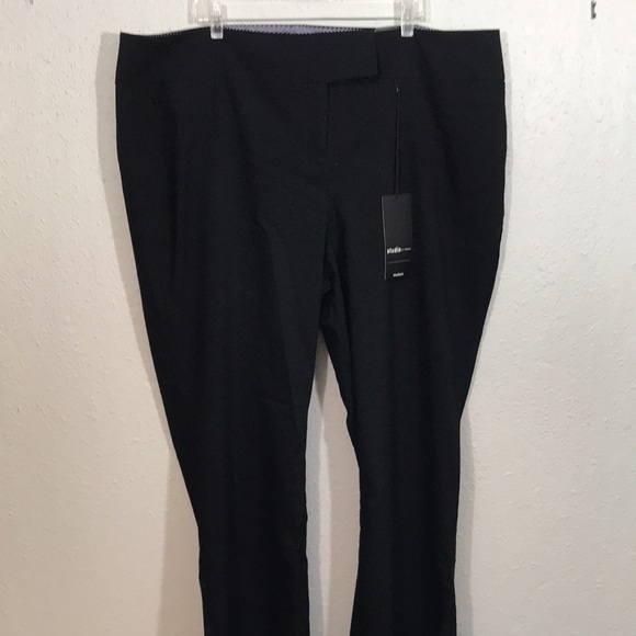 Torrid NWT Studio Black High Rise Relaxed Trousers size 26 - Picture 4 of 9